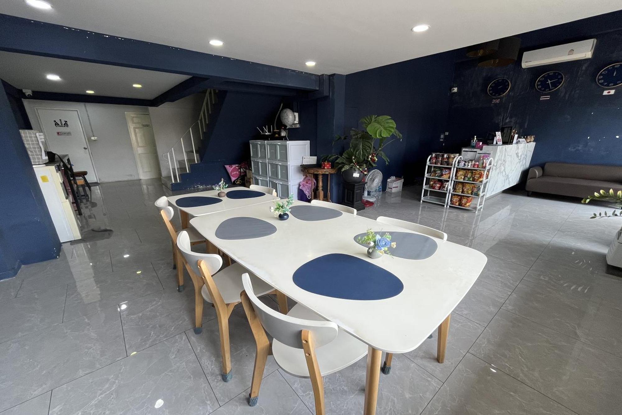Blue26 Hotel Ban Wat Sala Daeng Luaran gambar