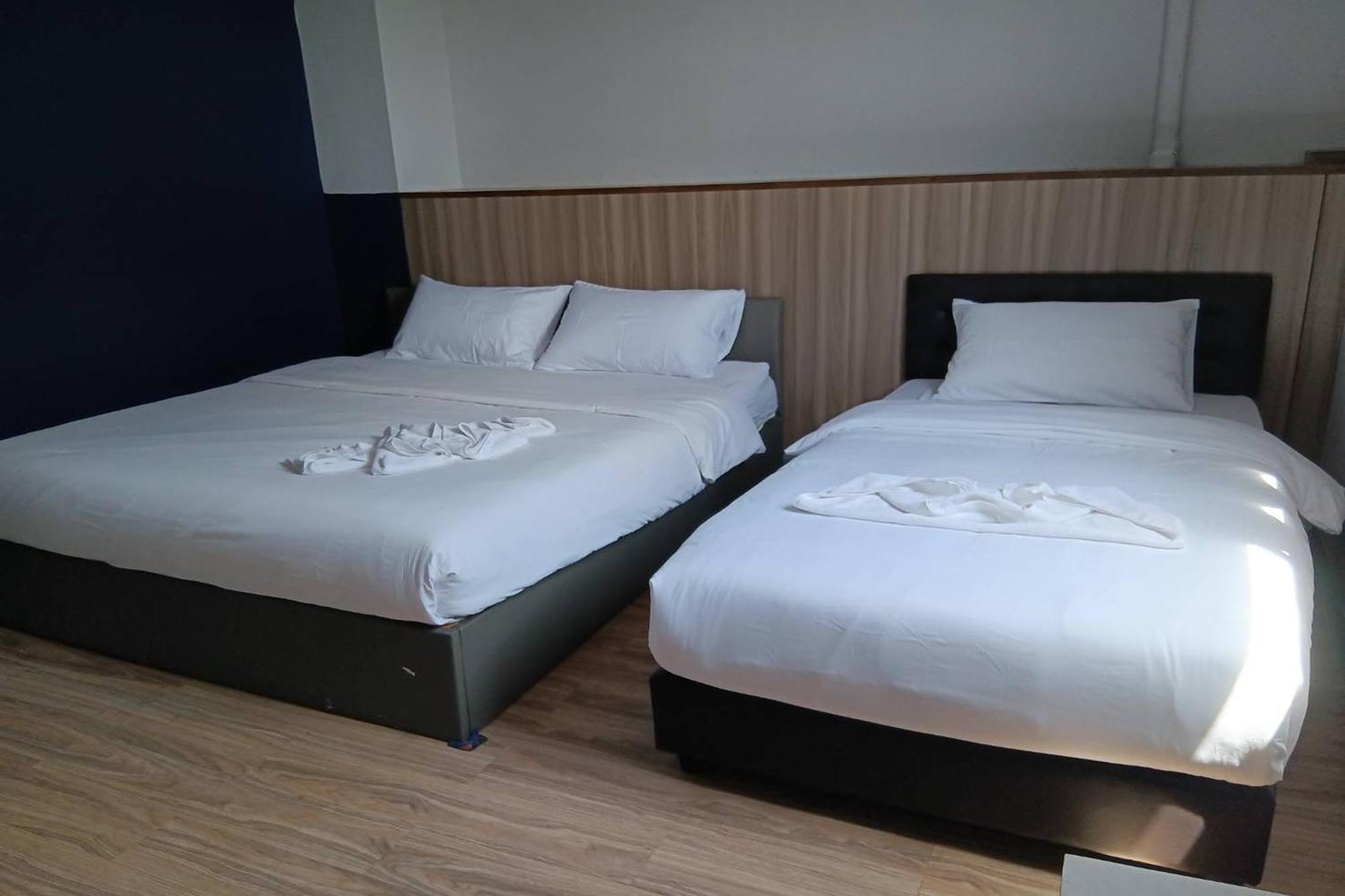 Blue26 Hotel Ban Wat Sala Daeng Luaran gambar